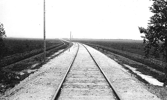 The 4 kilometer long line over Hdinge peat bog year 1903