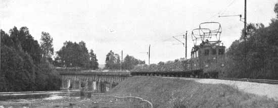 NKlJ south bounded goods train passing Årås bridge