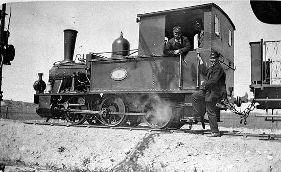 VSBJ lok nummer 2 någonstans längs linjen omkring 1916.