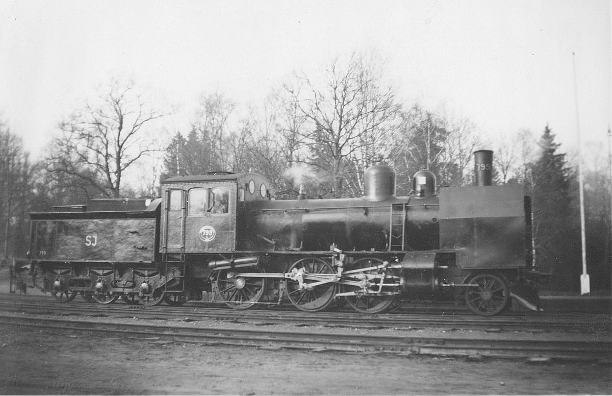 SJ lok L 799. Tillverkat av Motala Verkstad 1904 med tillverkningsnummer 329