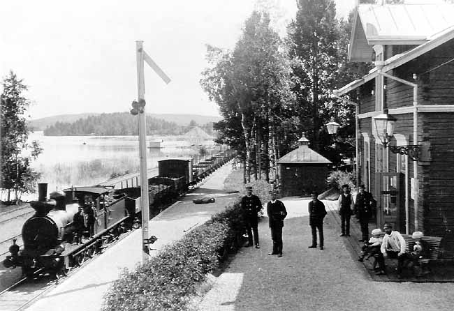 MVJ, Långbanshyttans station year 1895. Engine MVJ No. 6