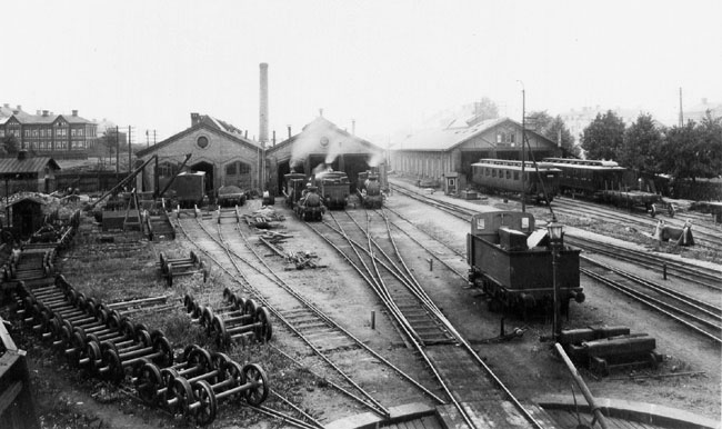 Uppsala - Gvle Jrnvgs lokstall och verkstder vid Gvle Sdra 1907