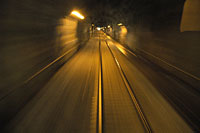 7 september 2005, en tunnel passeras