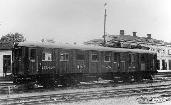 BAJ diesel electric powered engine No 2 year 1926