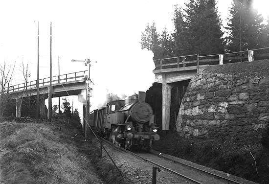 GBJ engine No 22 at Hindås year 1930