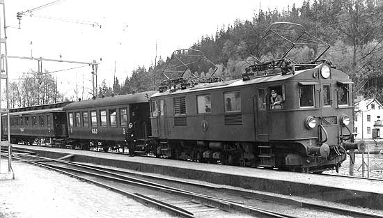 GBJ electric locomotive Bs 1 at Hultafors year 1938
