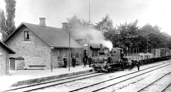 Billesholm station omkring 1905 HHJ lok 22, före detta Klippan - Röstånga Järnvägs, KRJ lok 2 "Röstånga