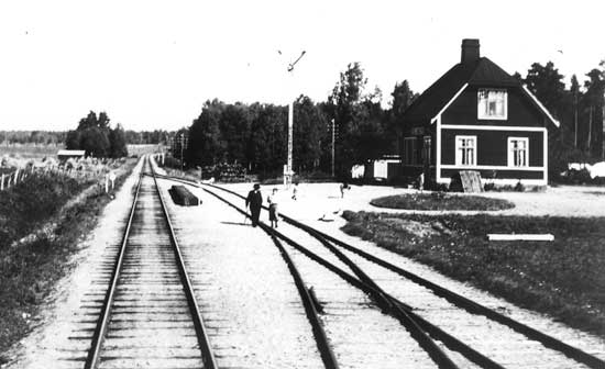 Röl-Smedsta station year 1915