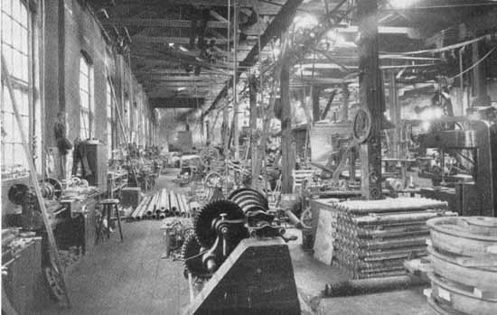 NBJ engine work shop in Nora year 1924