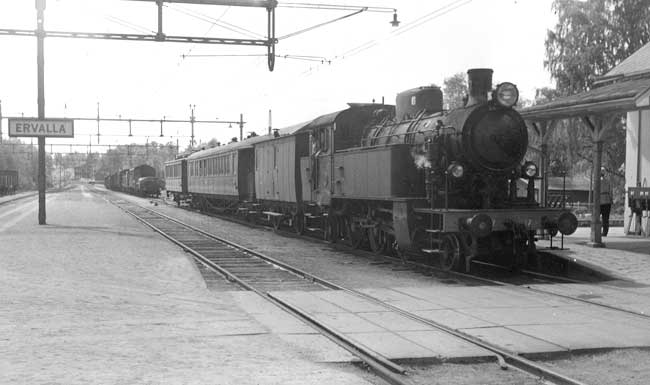 Ervalla station year 1947