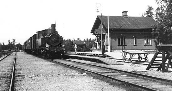 Eklången station 1915. engine No. 5