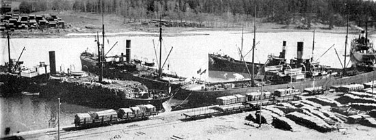 The new harbor at Södertälje year 1920