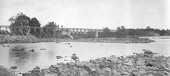 Construction of the bridge over Dalälven year 1900