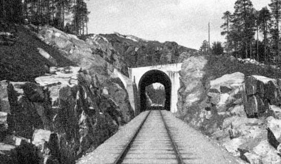 The only tunnel at the Inland line. Nyborg, 2 kilometer south of Jokkmokk
