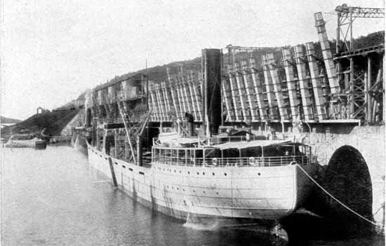 Loading docks at Narvik year 1918.