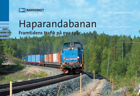 Ovanstående bild kommer från en informationsbroschyr utgiven av Banverket. Den visar ett systemtåg någonstans på linjen Boden - Morjärv