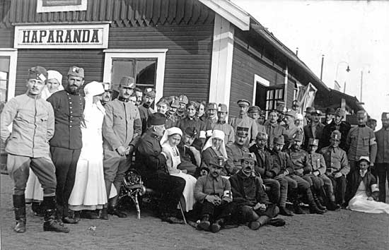 sterrikiska invalider vid Haparanda station.