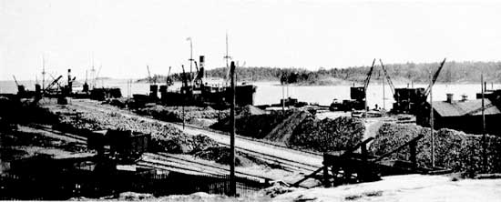 Oxelösund harbor year 1920