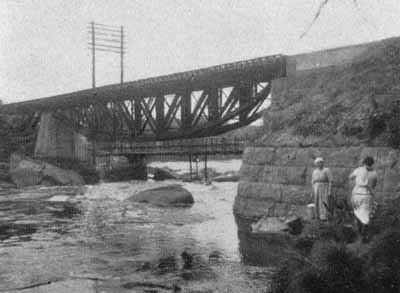 The railway bridge over Mörrumsån.
