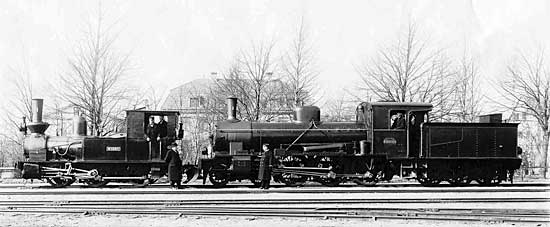 GJ first and last engines "WISBY" 1877 and "LÄRBRO" 1920