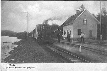 Förnäs 1910. JGJ lok 4 med persontåg