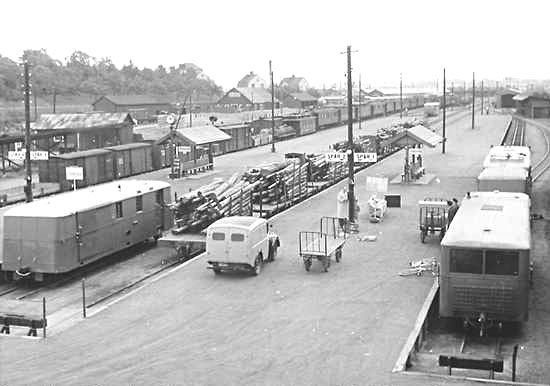 Plattformsspåren på Norrköping Östra juni 1950