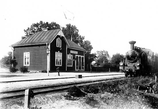 Fliseryd station  and engine No 5 year 1921