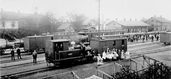 Stenstorp station year 1902. Engine LSSJ No 7 "LIDAN"